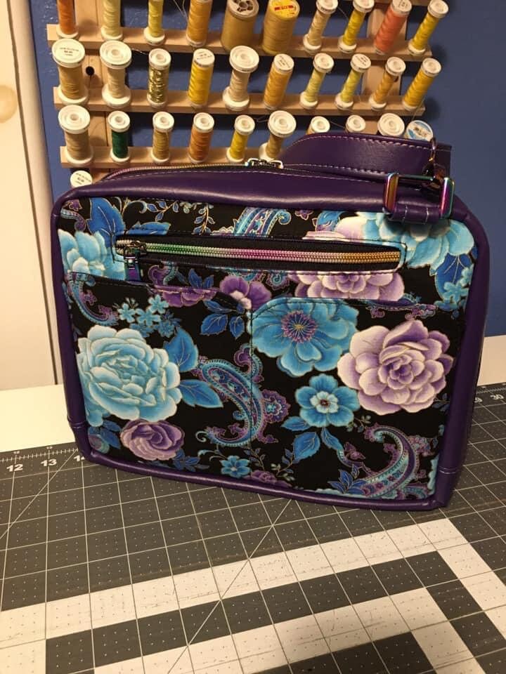 4GIRLSDESIGNS PDF Sewing Pattern and Video Tutorial available: THE Organizer Cross Body Travel Bag in 2 sizes. 26 Pockets in Large